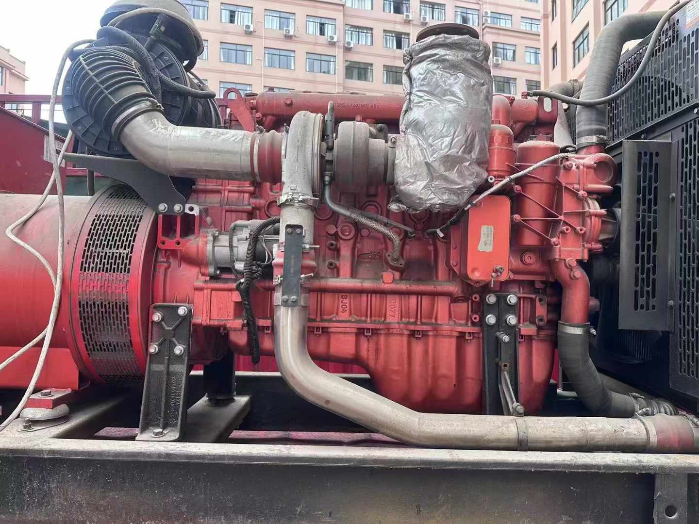 顺河回族如何选择适合 600kW 柴油发电机组的过载保护器？